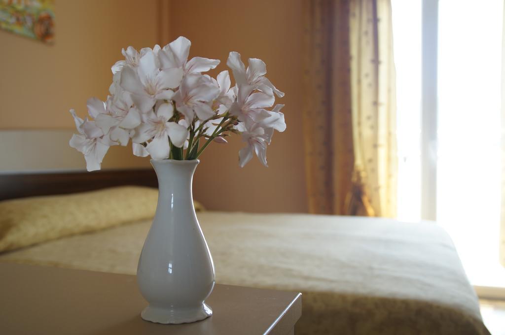 Hotel Posejdon Вела-Лука Екстер'єр фото