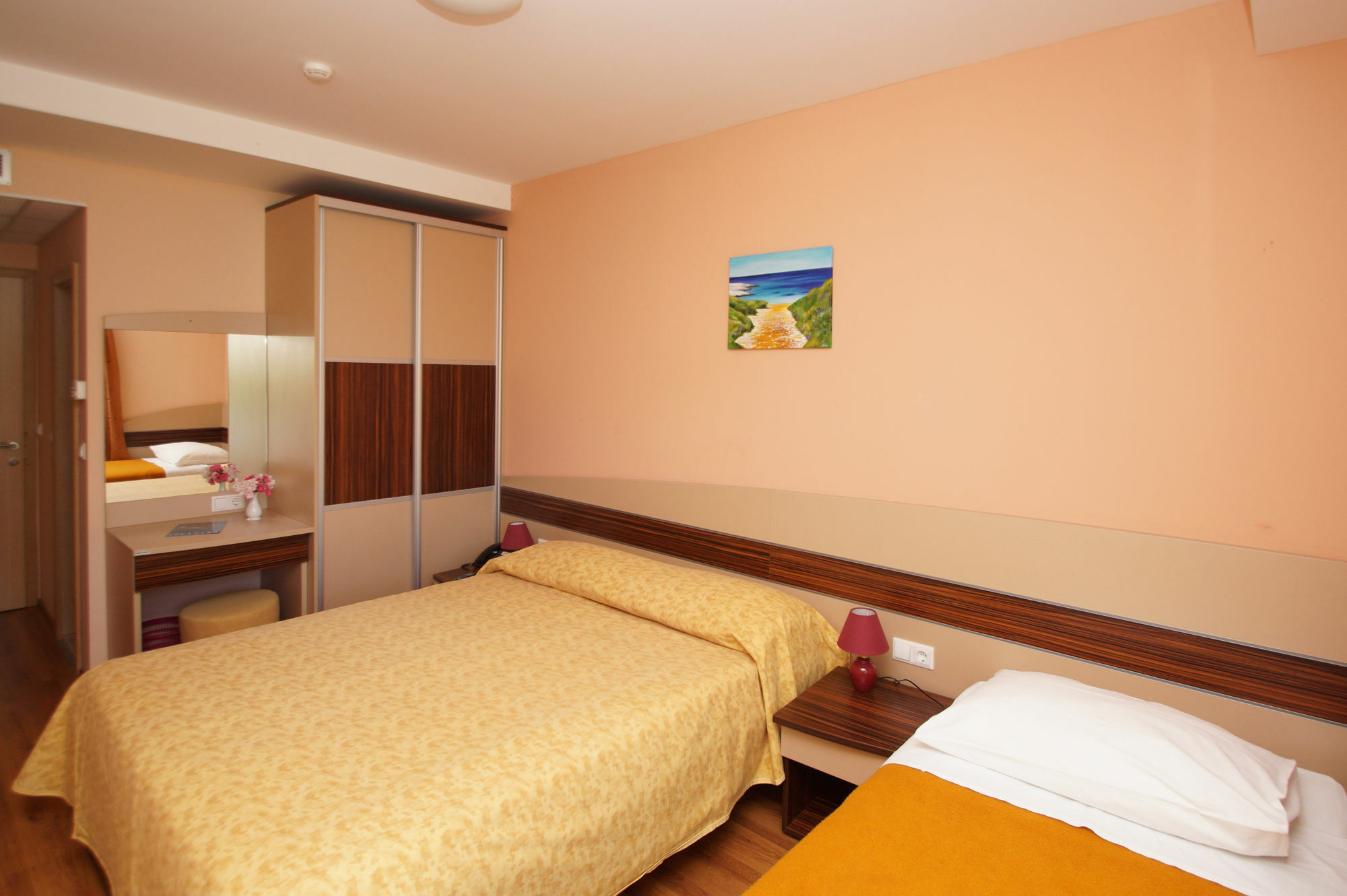 Hotel Posejdon Вела-Лука Екстер'єр фото